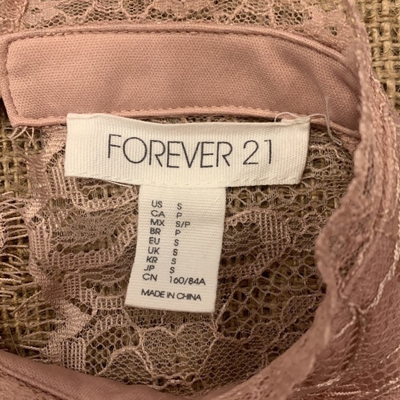 FOREVER 21 Dusty Rose Pink Lace Top, size S - Picture 2 of 6